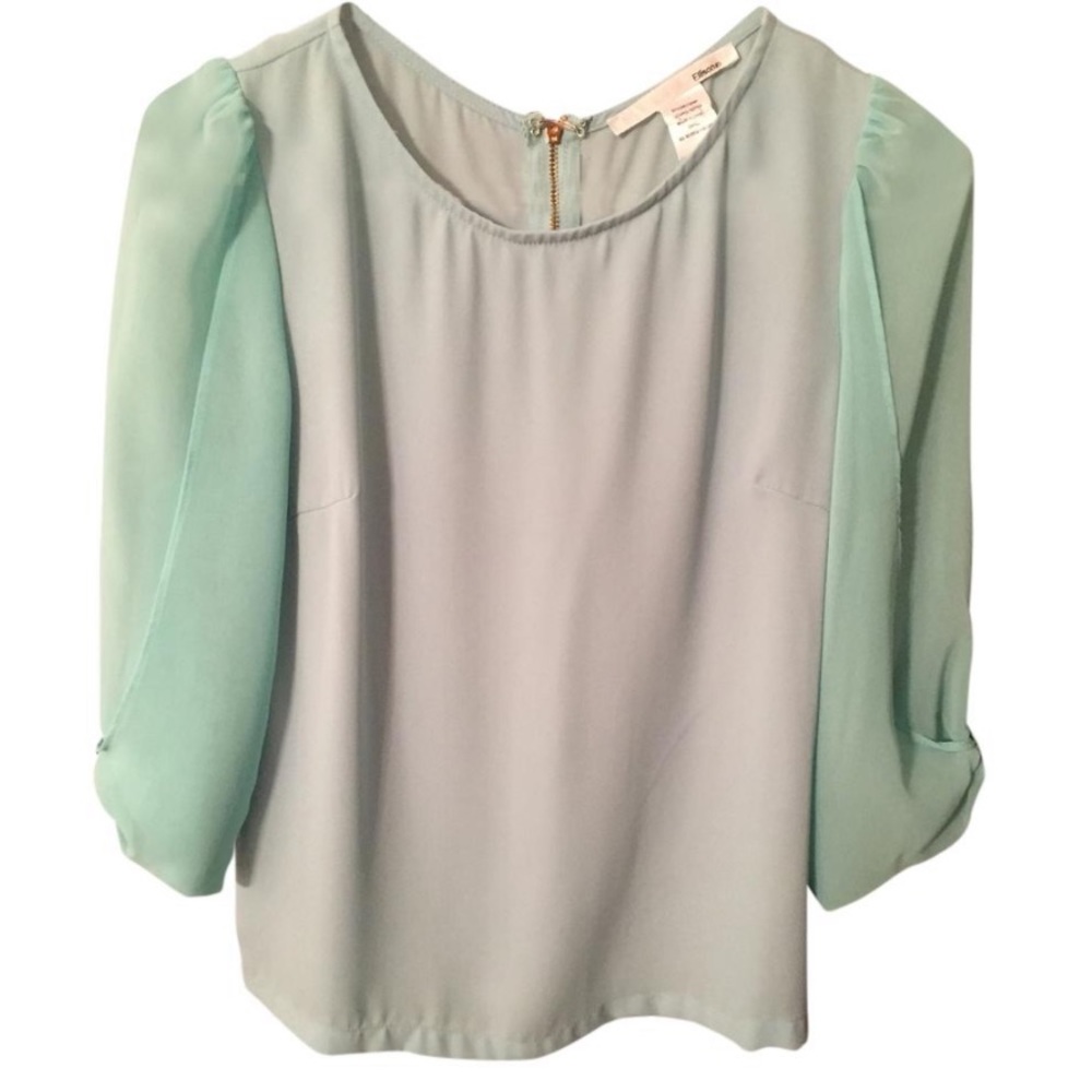 Sexy Green Ellison Blouse with Arm Flare - NWOT